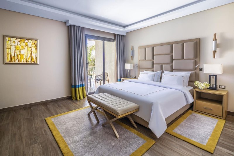 Lagoon Deluxe Suite