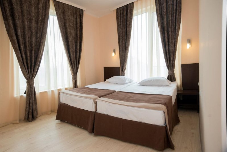 Rome Palace Deluxe Napospart