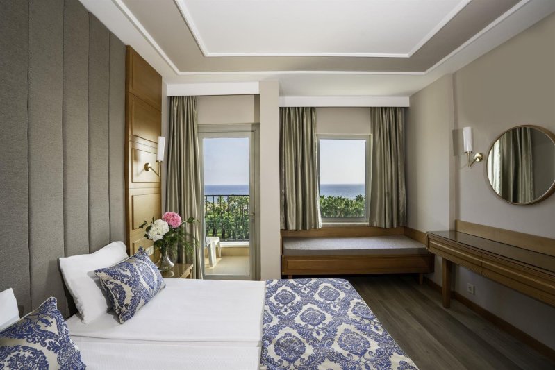 Standard Sea View Room