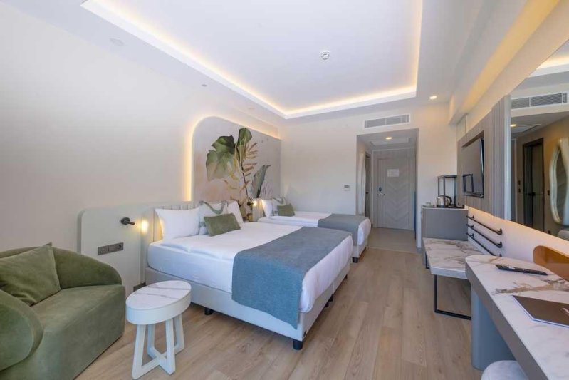 Standard Sea View Room