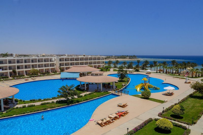 Marsa Alam utazás Royal Brayka Beach Resort