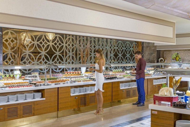 Antalya utazás Royal Holiday Palace