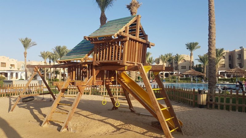 Hurghada utazás Royal Lagoons Resort & Aqua Park