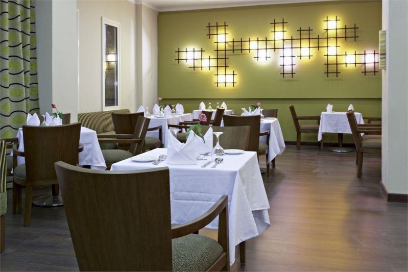 Hurghada utazás Royal Star Beach Resort