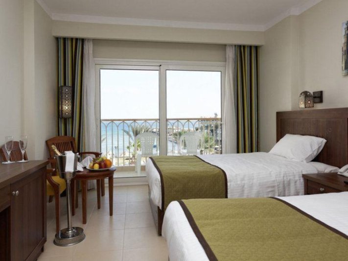Standard Sea View Room