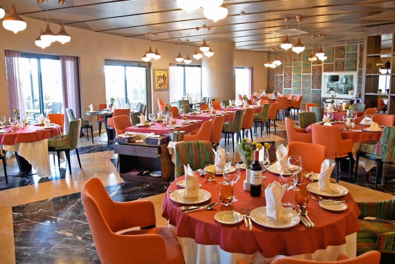 Antalya utazás Royal Wings Hotel