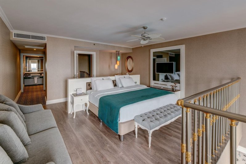 Dublex Suite Land View