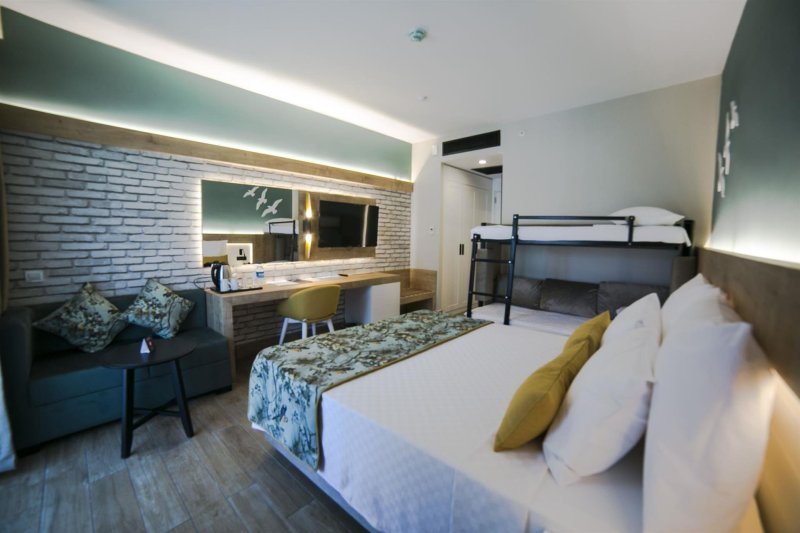 Family Room With Bunkbed