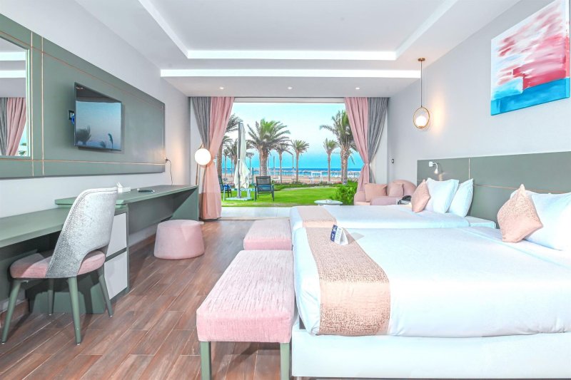 Signature Suite Sea View