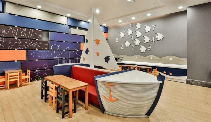 Antalya utazás Saturn Palace