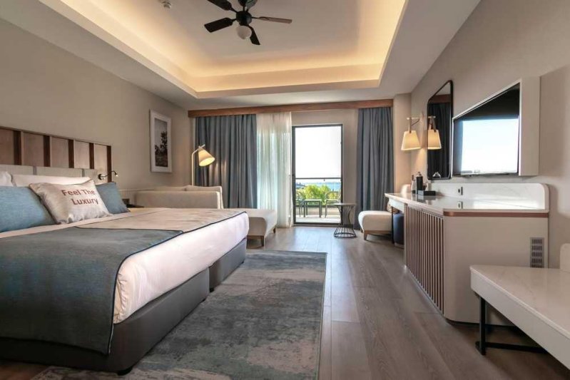 Standard Room Side Sea View
