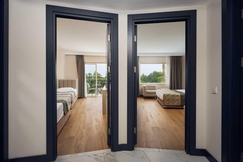 Family Room Land View