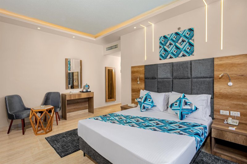 Standard Pool View Room