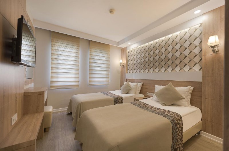 Family Room Land View