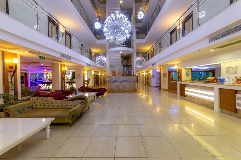 Antalya utazás Sealife Family Resort Hotel