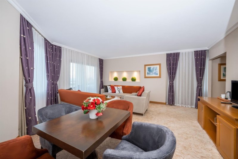 Main Bulding Suite Room