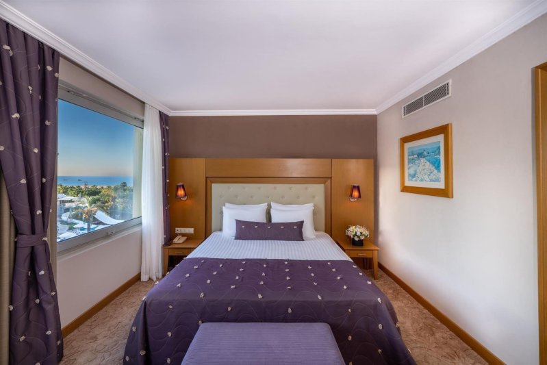 Main Bulding Suite Room