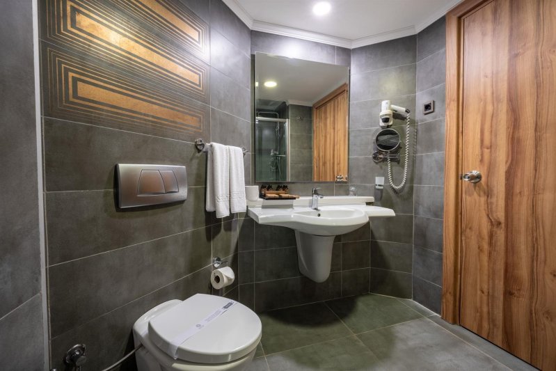 Mainbuilding Land View Room