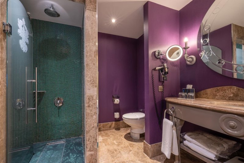 Deluxe Room Land View