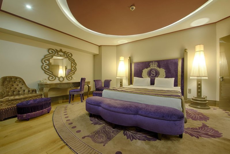 Premium Suite