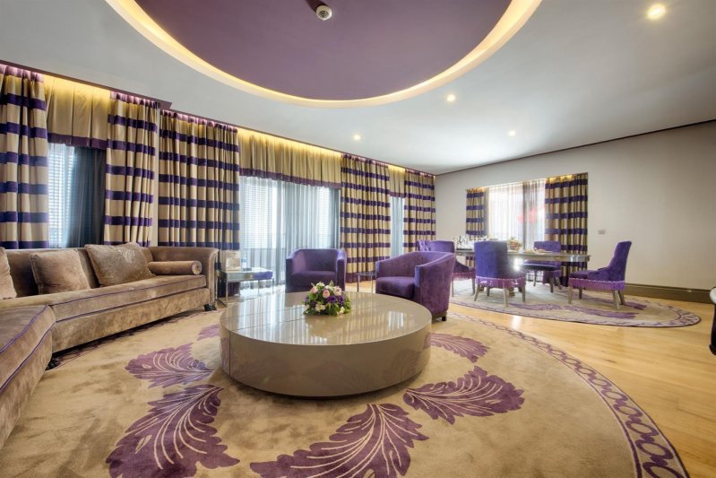 Premium Suite
