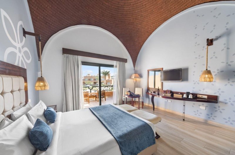 Superior Side Sea View Room