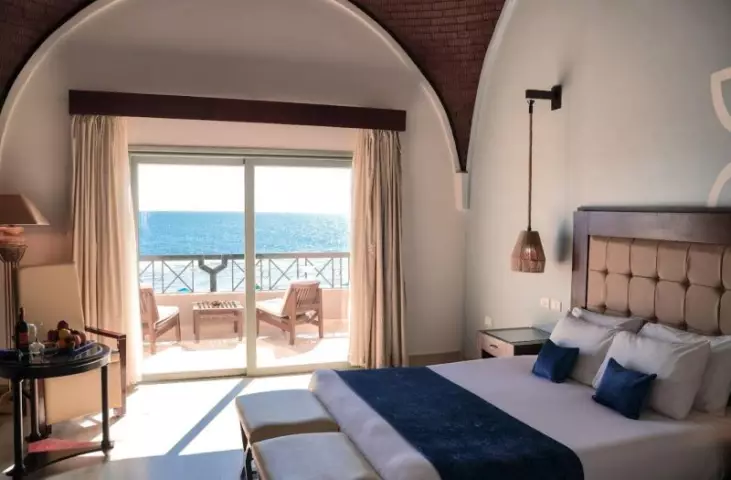 Superior Sea Front Room