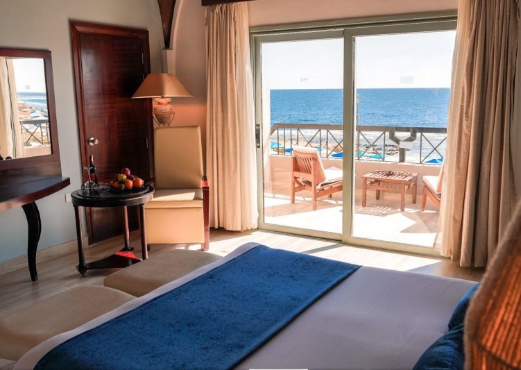 Superior Sea Front Room