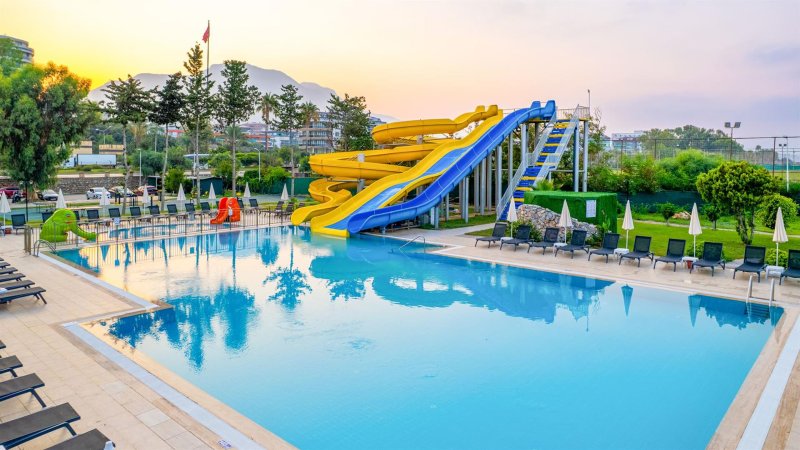 Alanya utazás Senza Sunset Beach Hotel