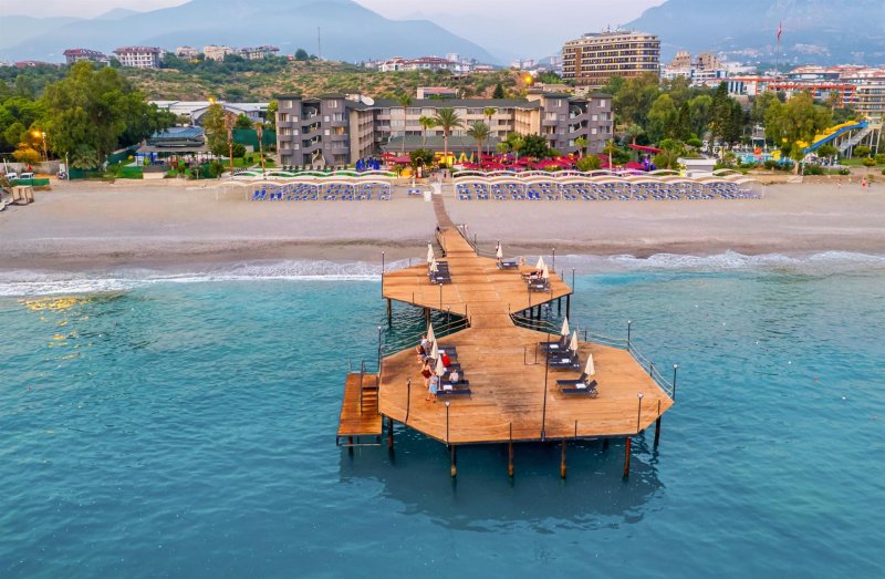 Alanya utazás Senza Sunset Beach Hotel