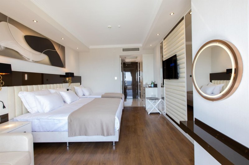 Deluxe Sea View Room