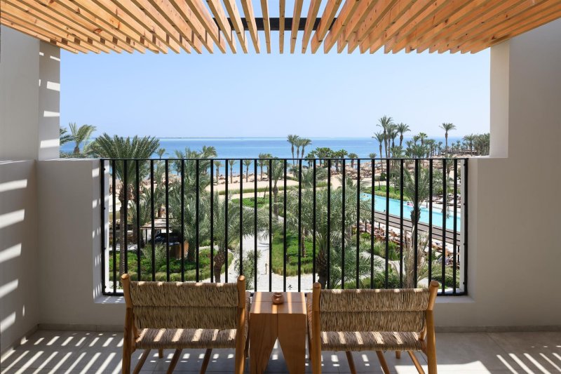 One Bedroom Suite Sea View