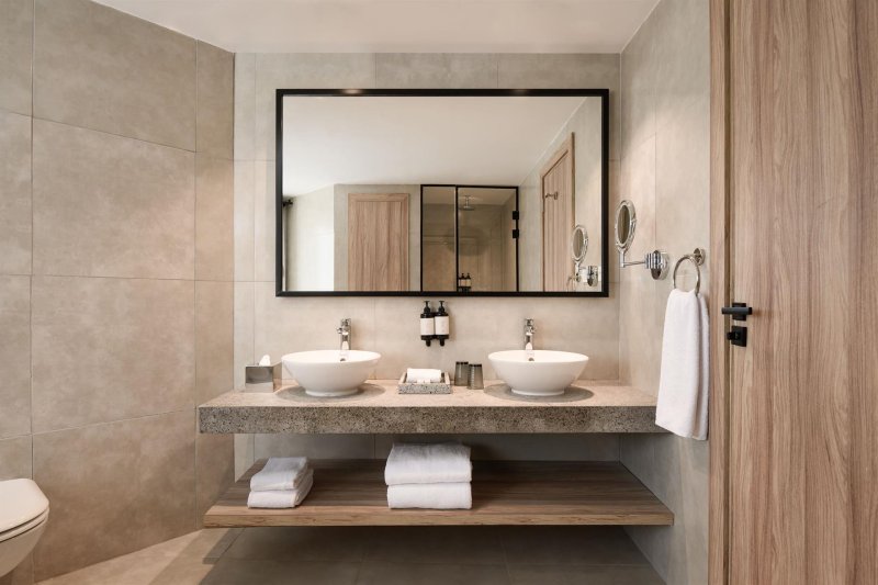 One Bedroom Suite Sea View