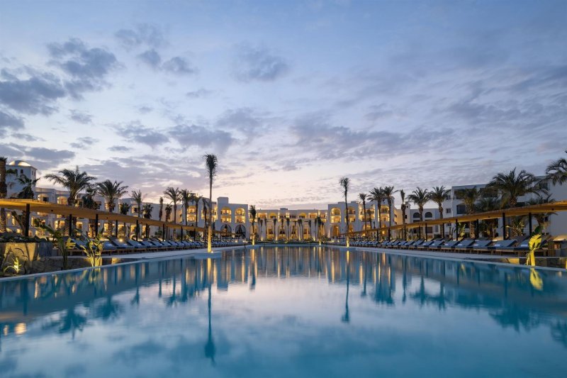 Hurghada utazás Serry Beach Resort