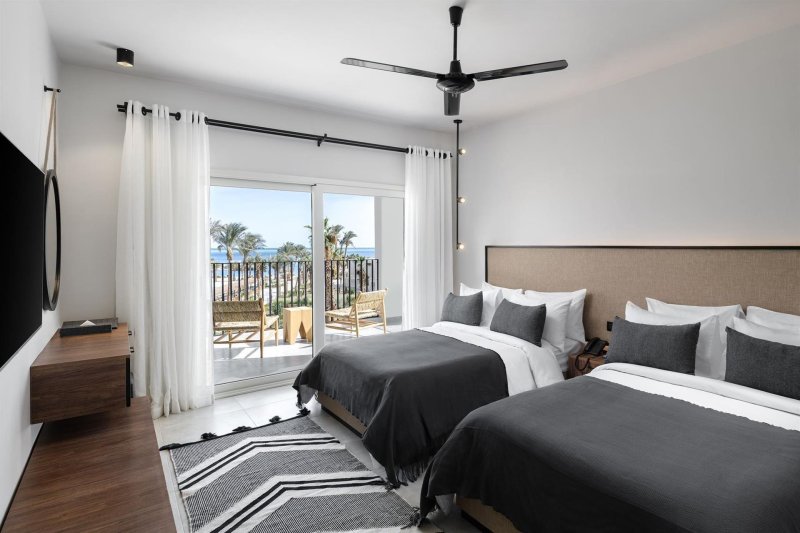 SUITE TWO BEDROOM SEA VIEW