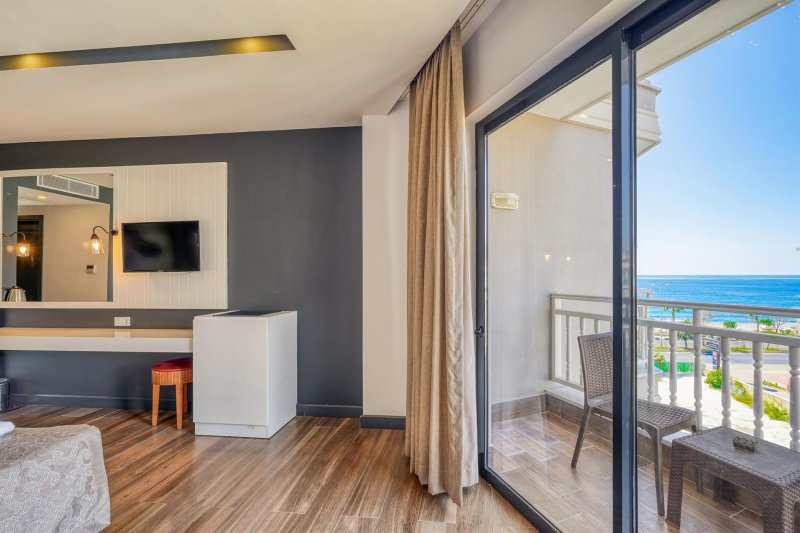 Standard Room Side Sea View