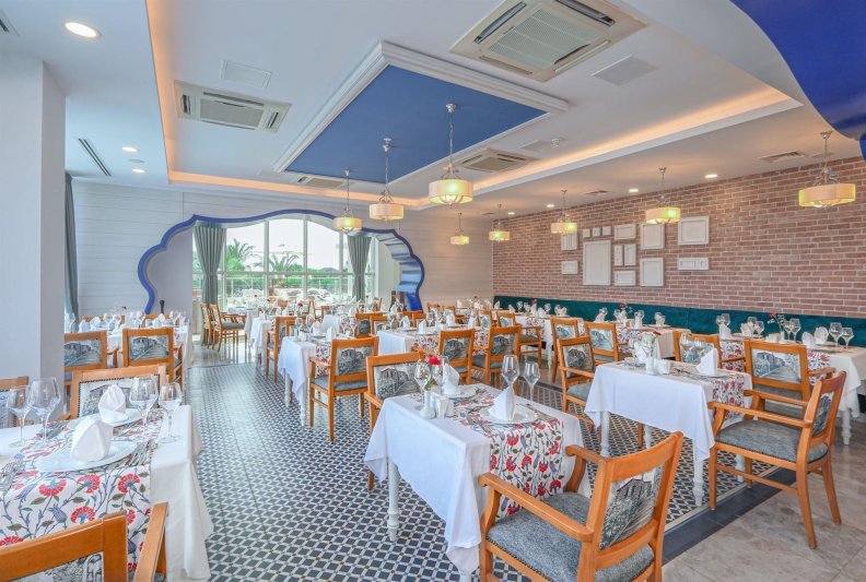 Antalya utazás Sherwood Exclusive Lara