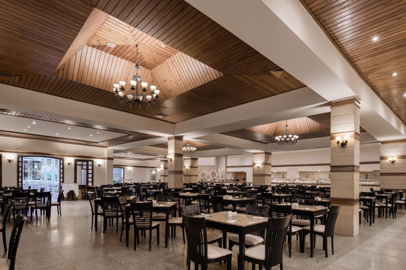 Hurghada utazás Sindbad Club