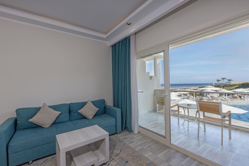 Premium Front Sea View Room ( ADL +14 )