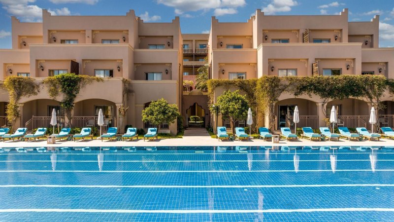 Standard Room Swim-up Annex Building