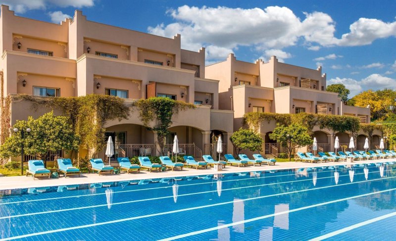 Standard Room Swim-up Annex Building