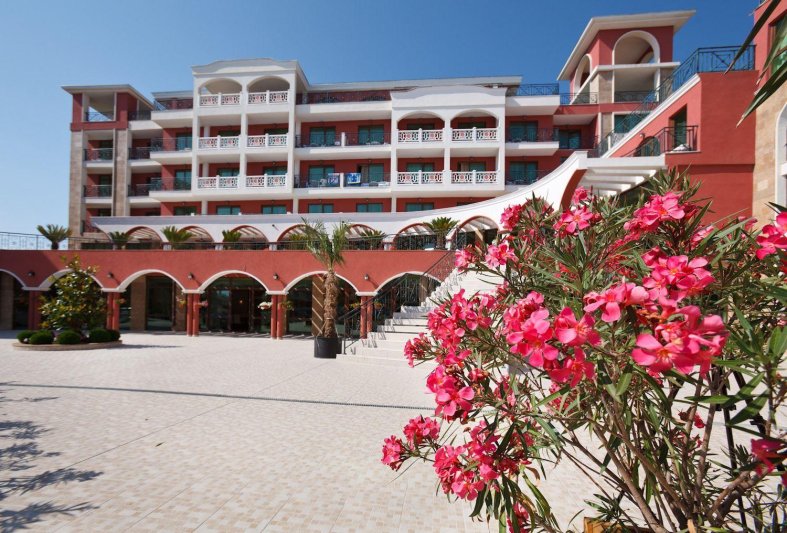 St.George Palace Resort & Spa Napospart