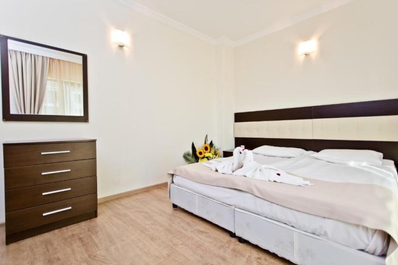 1 Bedroom Apartment