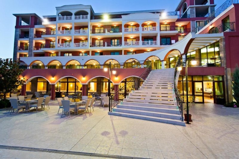 St.George Palace Resort & Spa Napospart
