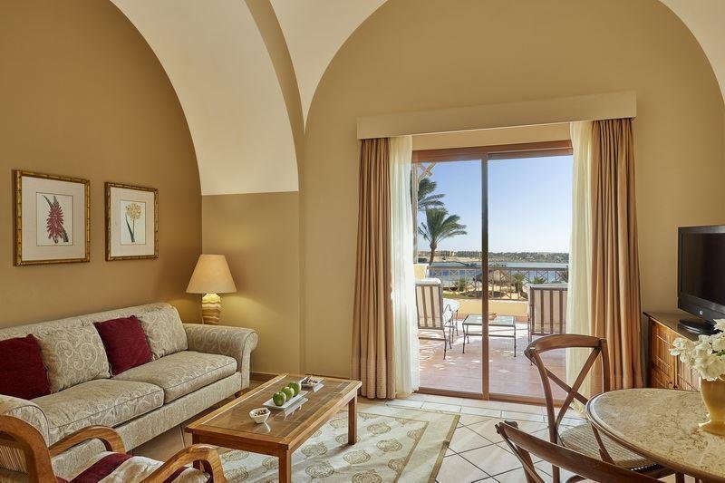Junior Suite Pool \ Sea View Room