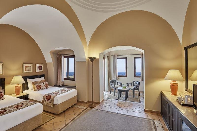 Deluxe Garden View Room