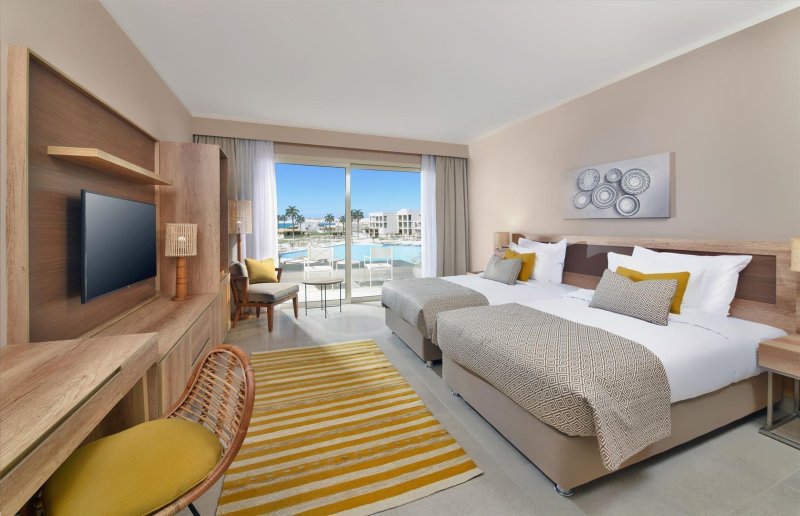 Superior Front Sea View Room