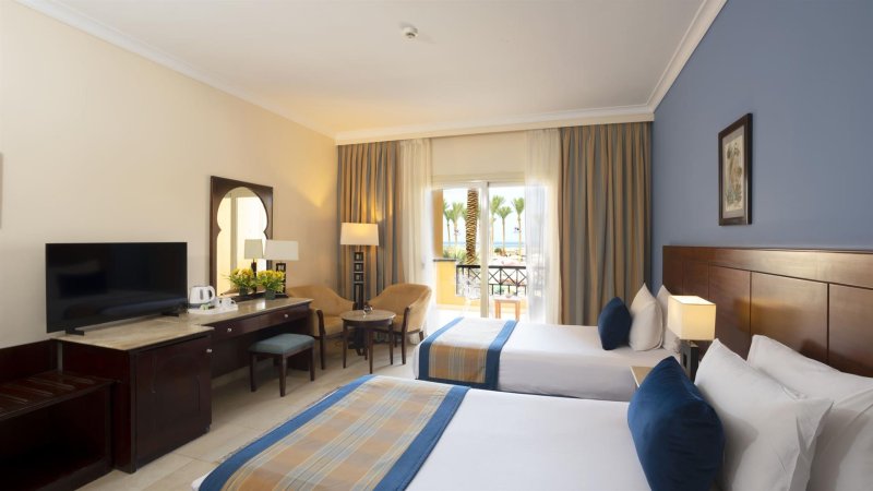 Deluxe Garden View Room