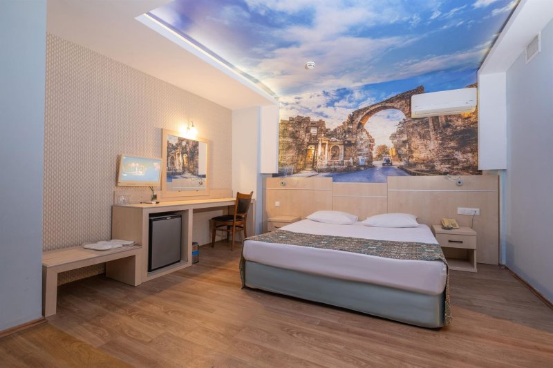 Economy Room