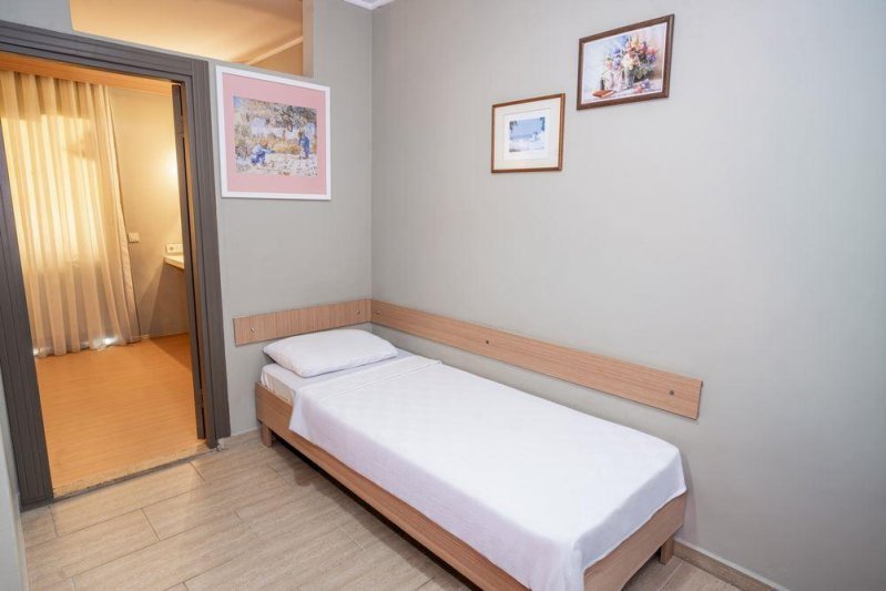 Family Room 1 Bedroom